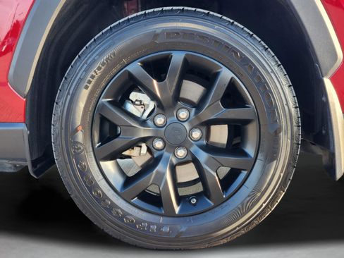 Used 2025 Toyota RAV4 LE image 30