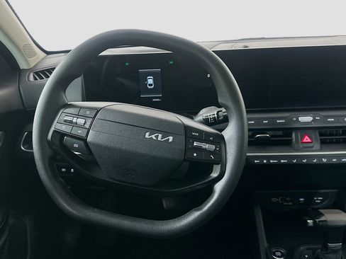 Used 2025 Kia K4 FWD image 17