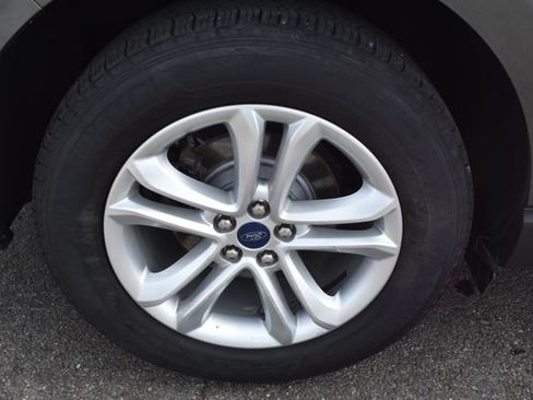 Used 2020 Ford Edge SEL w/ Convenience Package AWD/4WD image 48