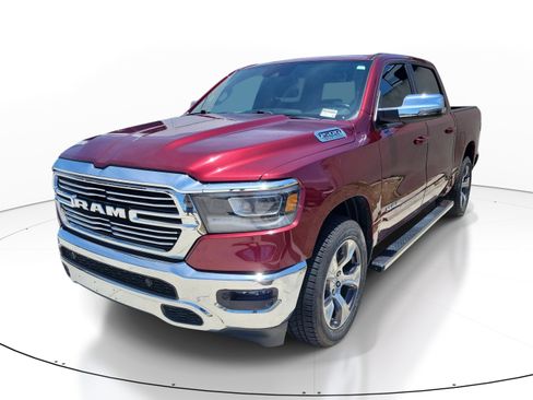 Used 2023 RAM 1500 Laramie AWD/4WD image 3