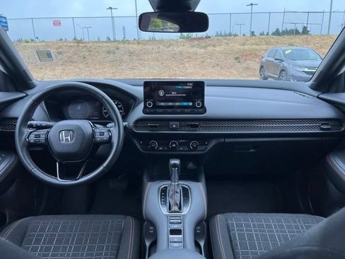 Used 2024 Honda HR-V Sport image 9