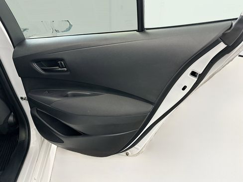 Used 2024 Toyota Corolla LE image 31