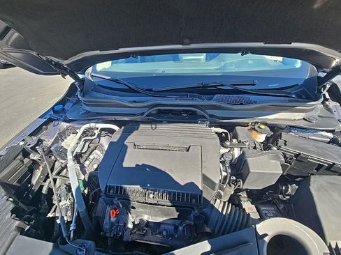 Certified 2025 Honda Pilot EX-L image 11