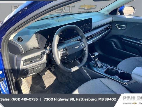 Used 2025 Kia K4 FWD image 12