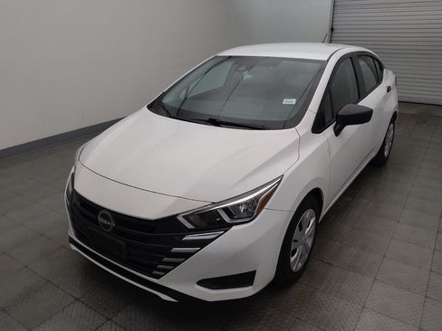 Used 2023 Nissan Versa S FWD image 15