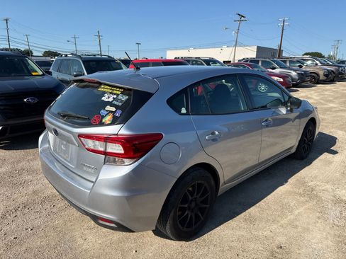 Used 2017 Subaru Impreza 2.0i AWD/4WD image 3