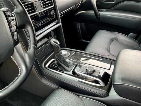 Certified 2024 INFINITI QX80 Luxe AWD/4WD image 19