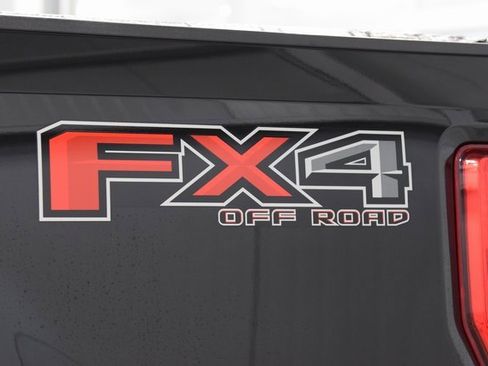 Used 2021 Ford F250 Lariat w/ Lariat Ultimate Package image 23