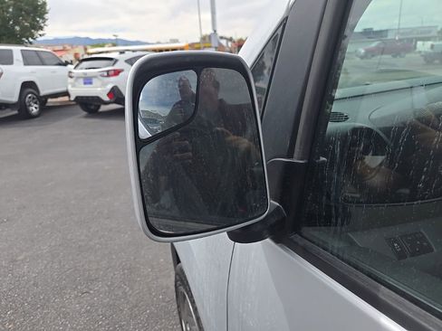 Used 2015 Nissan NV200 SV w/ Technology Package image 30