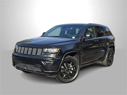 Used 2020 Jeep Grand Cherokee Altitude image 1