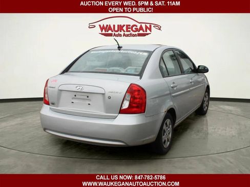 Used 2009 Hyundai Accent GLS w/ Popular Equipment Pkg 5 FWD image 3
