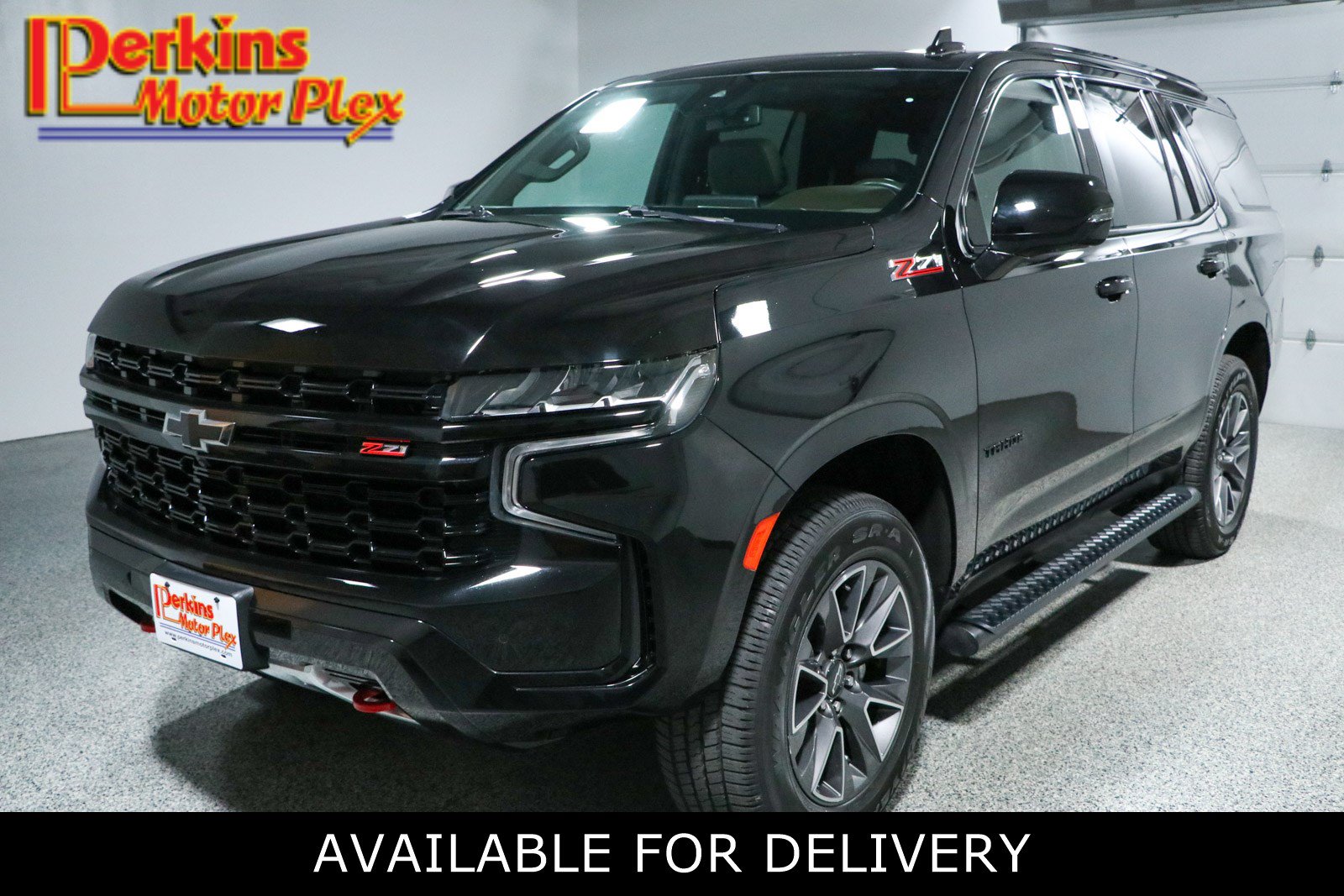 Used 2023 Chevrolet Tahoe Z71 w/ Luxury Package AWD/4WD image 1