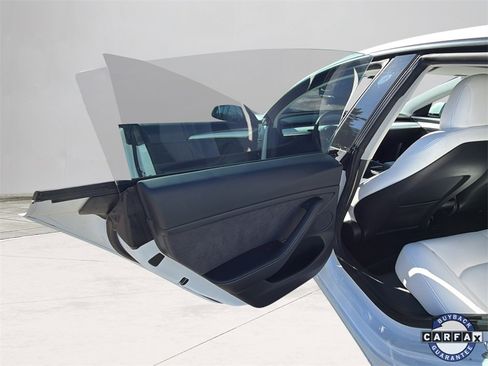 Used 2021 Tesla Model 3 Long Range image 21