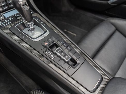 Used 2019 Porsche 911 Turbo S AWD/4WD image 85