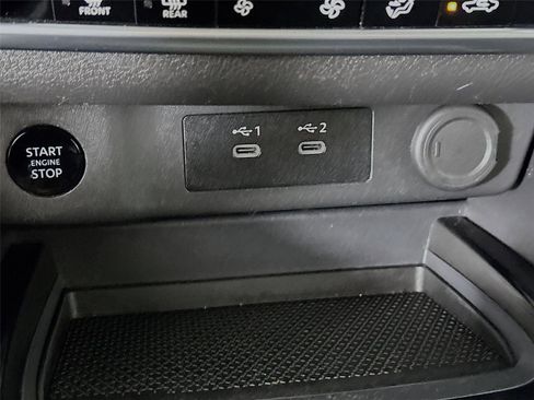 Used 2024 Nissan Rogue SV image 29