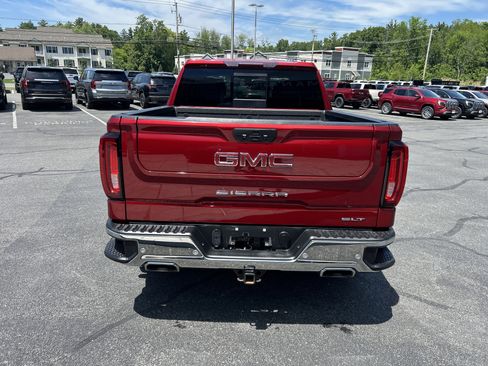 Used 2021 GMC Sierra 1500 SLT w/ SLT Premium Plus Package AWD/4WD image 10