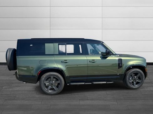 New 2026 Land Rover Defender 130 X-Dynamic SE AWD/4WD image 6