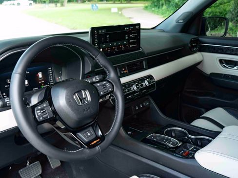 Certified 2026 Honda Passport TrailSport Elite image 16