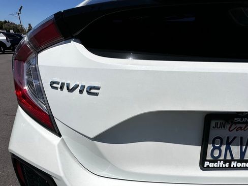 Used 2018 Honda Civic Sport Touring image 5