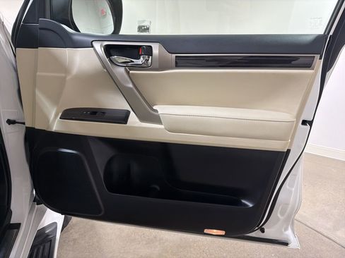 Used 2020 Lexus GX 460 Premium w/ Premium Package AWD/4WD image 23