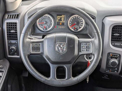 Used 2017 RAM 1500 Express AWD/4WD image 19