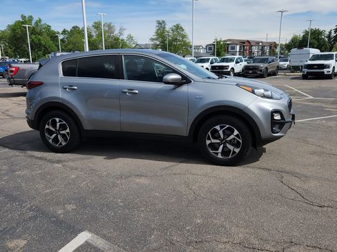 Used 2020 Kia Sportage LX AWD/4WD image 15