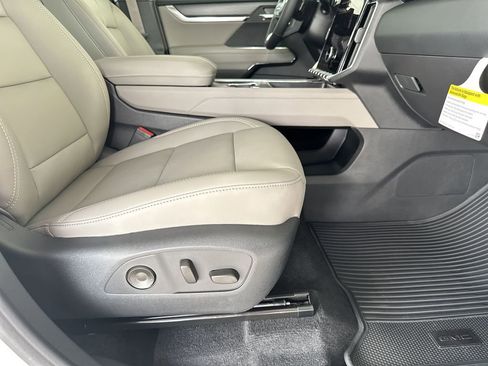 New 2026 GMC Acadia Elevation w/ Black Edition image 43