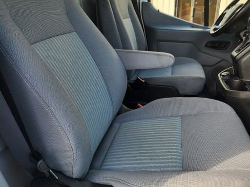 Used 2018 Ford Transit 250 130 Low Roof image 17