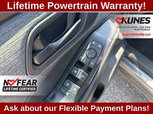 Used 2023 Nissan Rogue S AWD/4WD image 15