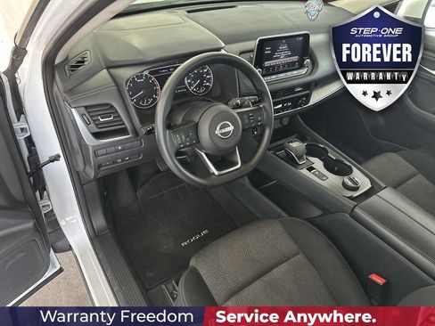 Used 2024 Nissan Rogue SV AWD/4WD image 13