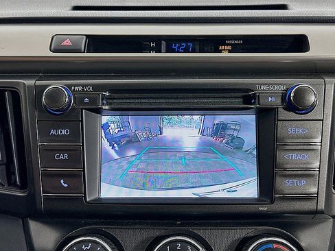 Used 2015 Toyota RAV4 LE FWD image 14