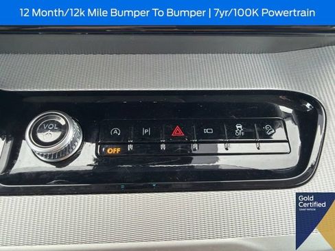 Used 2025 Ford Expedition Active AWD/4WD image 46
