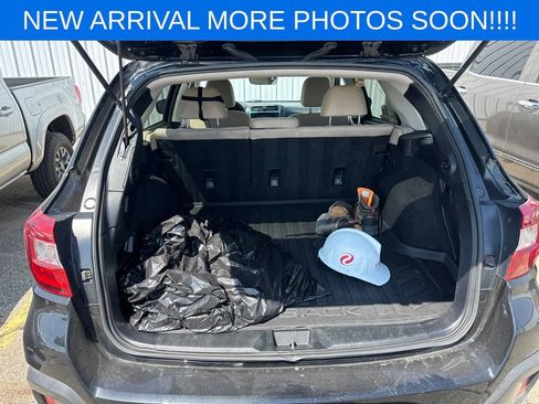 Used 2019 Subaru Outback 2.5i Premium AWD/4WD image 11