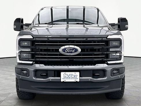 Used 2025 Ford F250 Platinum AWD/4WD image 3