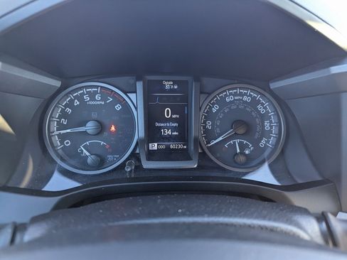 Used 2021 Toyota Tacoma TRD Sport image 22