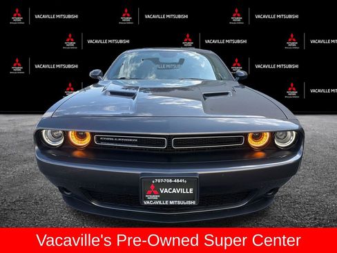 Used 2021 Dodge Challenger SXT RWD image 8