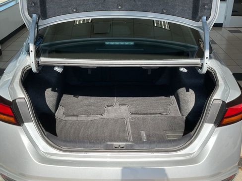 Used 2024 Nissan Altima 2.5 SV image 21