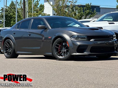 Used 2022 Dodge Charger Scat Pack RWD image 1