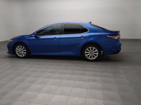 Used 2020 Toyota Camry LE w/ Convenience Package image 3