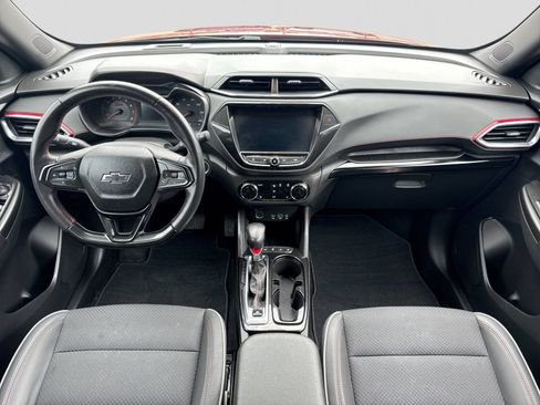 Used 2021 Chevrolet TrailBlazer RS w/ Convenience Package FWD image 19