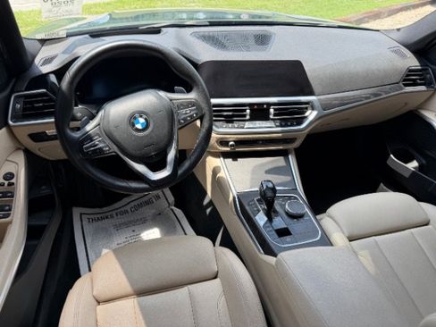Used 2020 BMW 330i xDrive Sedan w/ Premium Package AWD/4WD image 5