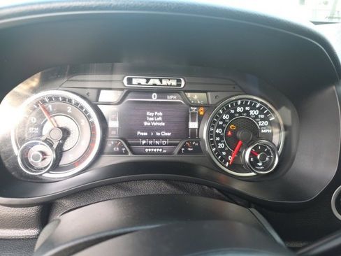 Used 2019 RAM 3500 Big Horn image 24