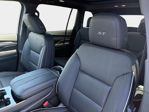 New 2026 Buick Enclave Sport Touring w/ Power Package FWD image 20
