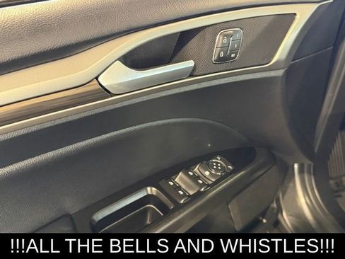Used 2019 Ford Fusion SEL image 23