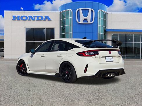 Used 2024 Honda Civic Type R image 5