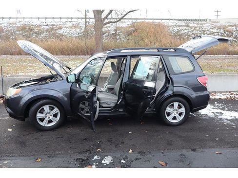 Used 2010 Subaru Forester 2.5X image 16