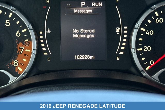 Used 2016 Jeep Renegade Latitude FWD image 28