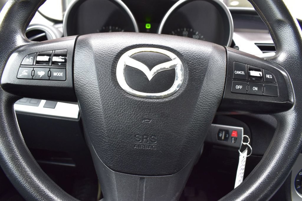Used 2011 MAZDA MAZDA3 i Touring FWD image 26