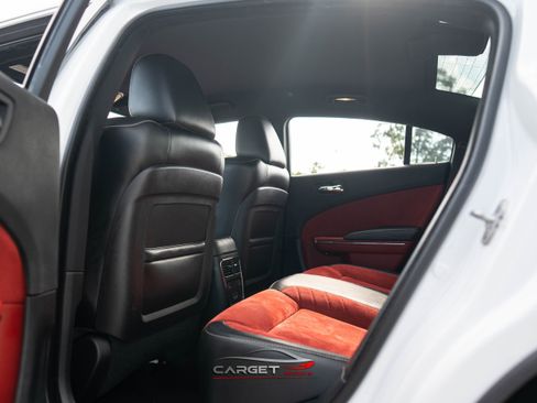 Used 2017 Dodge Charger SRT Hellcat image 21