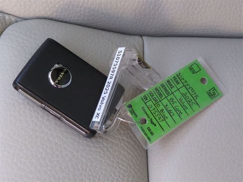 Used 2025 Volvo XC60 T8 Core w/ Protection Package Premier image 34